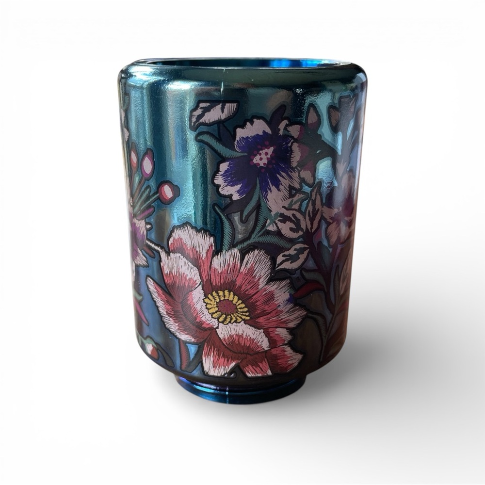 Scentsy Plug In Midnight Blue Wax Warmer Floral Iridescent Glass Night Light NIB - Picture 3 of 7